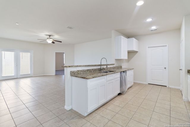 6723 Luckey Pond, San Antonio, TX 78252