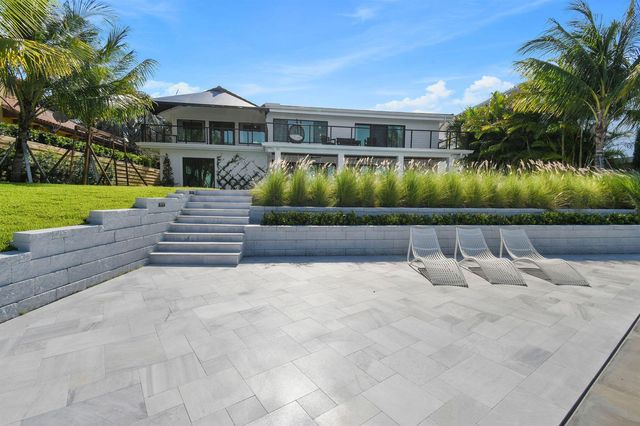 12880 S Shore Drive, Palm Beach Gardens, FL 33410