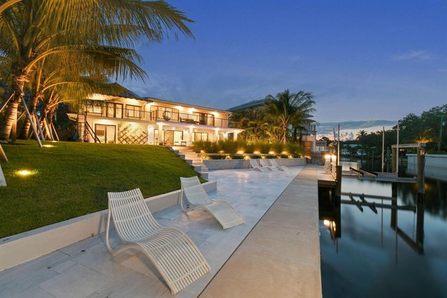 12880 S Shore Drive, Palm Beach Gardens, FL 33410