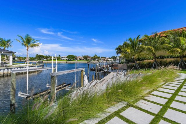 12880 S Shore Drive, Palm Beach Gardens, FL 33410