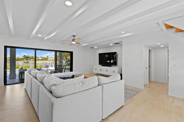 12880 S Shore Drive, Palm Beach Gardens, FL 33410