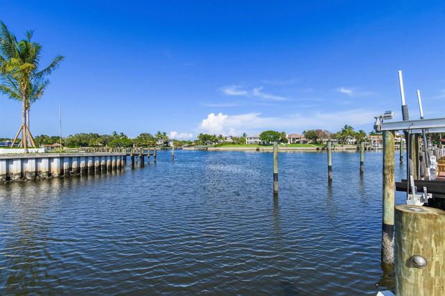 12880 S Shore Drive, Palm Beach Gardens, FL 33410