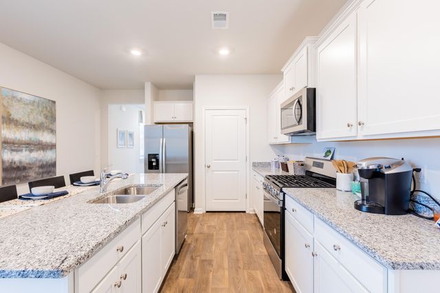 813 Baywood Lane, Summerville, SC 29486