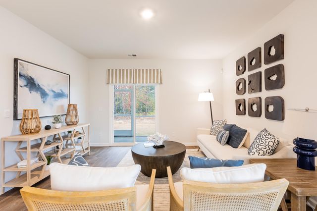 813 Baywood Lane, Summerville, SC 29486