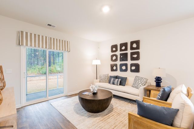 813 Baywood Lane, Summerville, SC 29486