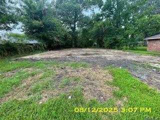 1903 Carolyn Dr, Baker, LA 70714