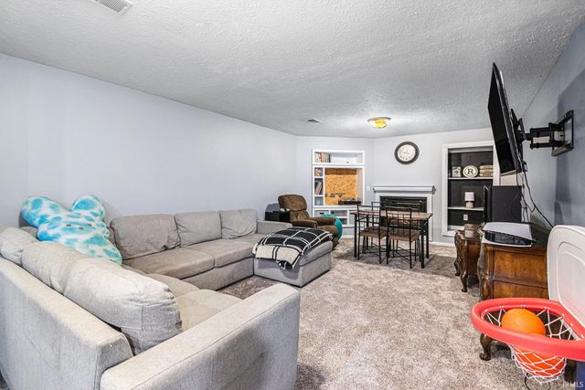 30817 Mast Drive, Osceola, IN 46561