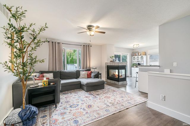 30817 Mast Drive, Osceola, IN 46561