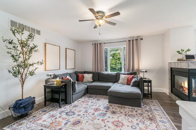 30817 Mast Drive, Osceola, IN 46561