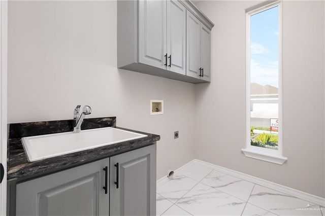 3010 Bobcat Avenue, Edinburg, TX 78542