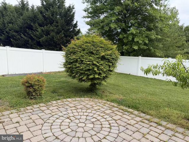 7726 HEATHERS LN, Baltimore, MD 21236
