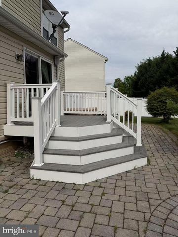 7726 HEATHERS LN, Baltimore, MD 21236