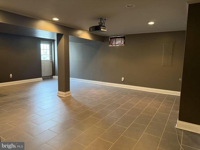 7726 HEATHERS LN, Baltimore, MD 21236