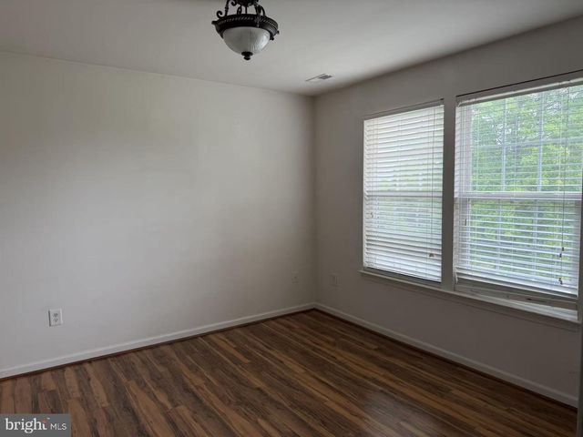 7726 HEATHERS LN, Baltimore, MD 21236