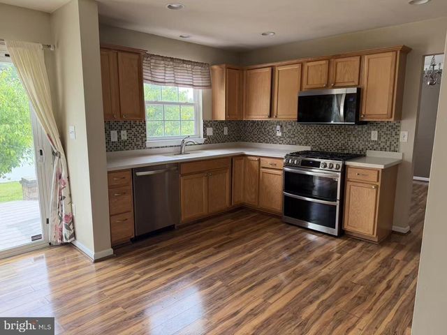 7726 HEATHERS LN, Baltimore, MD 21236