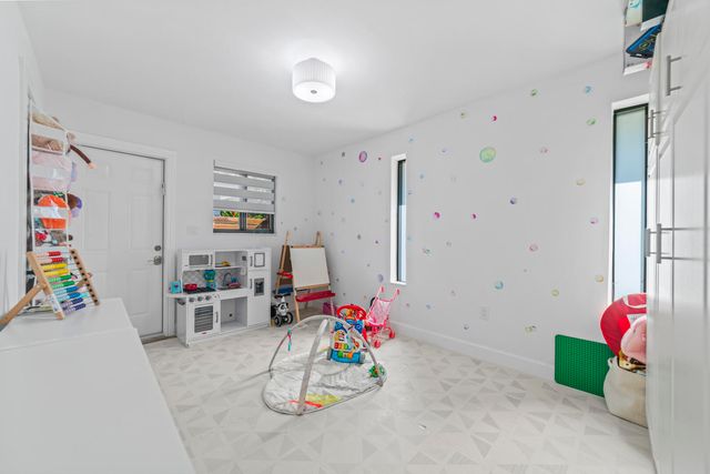 2451 NE 199th Street, Miami, FL 33180