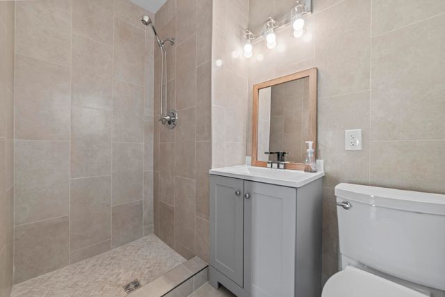 2451 NE 199th Street, Miami, FL 33180