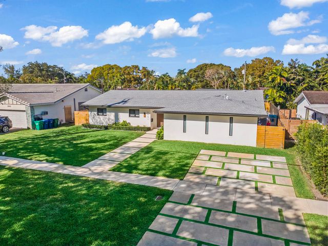 2451 NE 199th Street, Miami, FL 33180