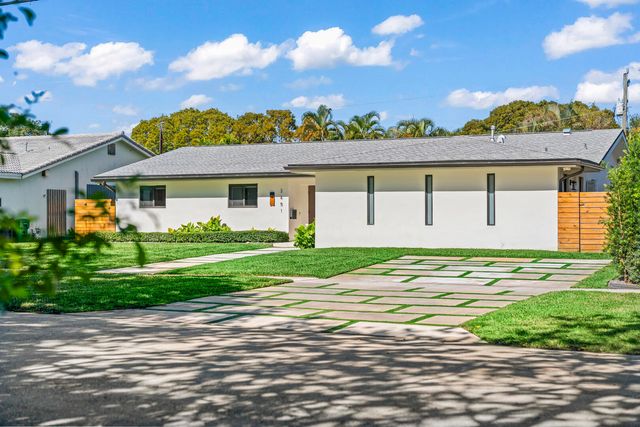 2451 NE 199th Street, Miami, FL 33180