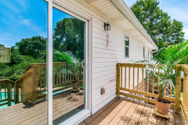 4587 Tradewinds Way, Pensacola, FL 32514