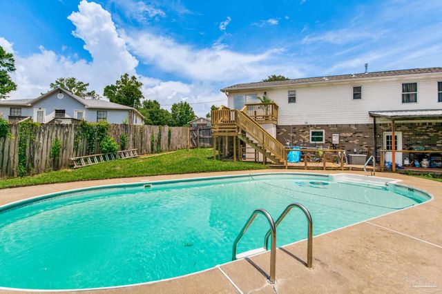 4587 Tradewinds Way, Pensacola, FL 32514