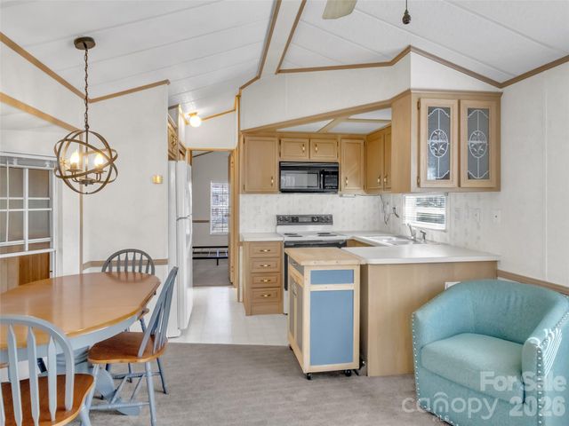 312 Mallard Loop, Waynesville, NC 28785