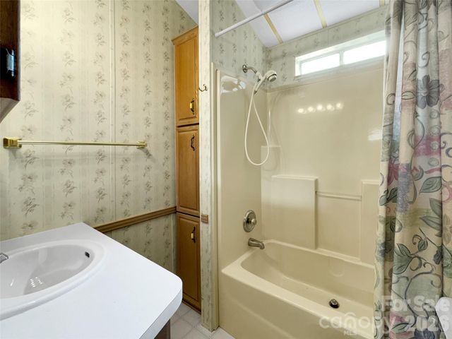 312 Mallard Loop, Waynesville, NC 28785