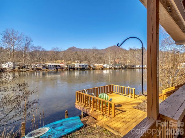 312 Mallard Loop, Waynesville, NC 28785