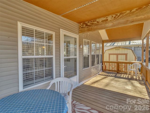 312 Mallard Loop, Waynesville, NC 28785
