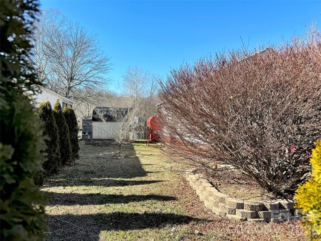 312 Mallard Loop, Waynesville, NC 28785