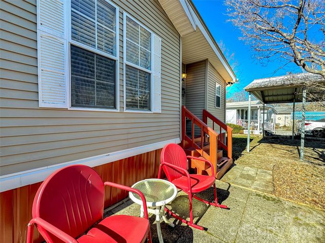 312 Mallard Loop, Waynesville, NC 28785