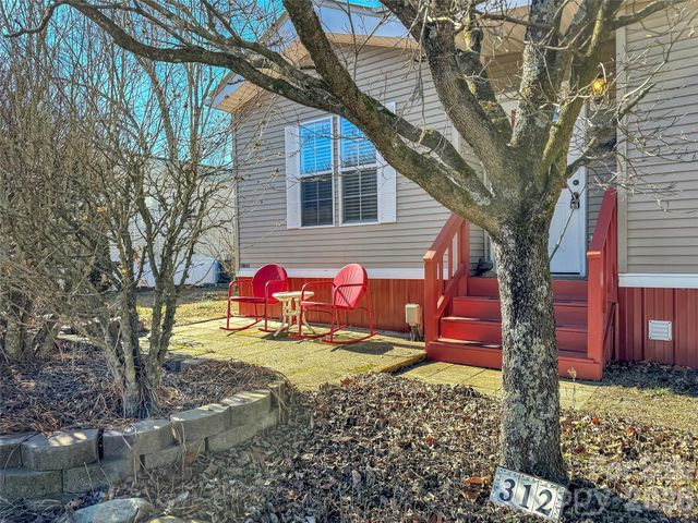 312 Mallard Loop, Waynesville, NC 28785