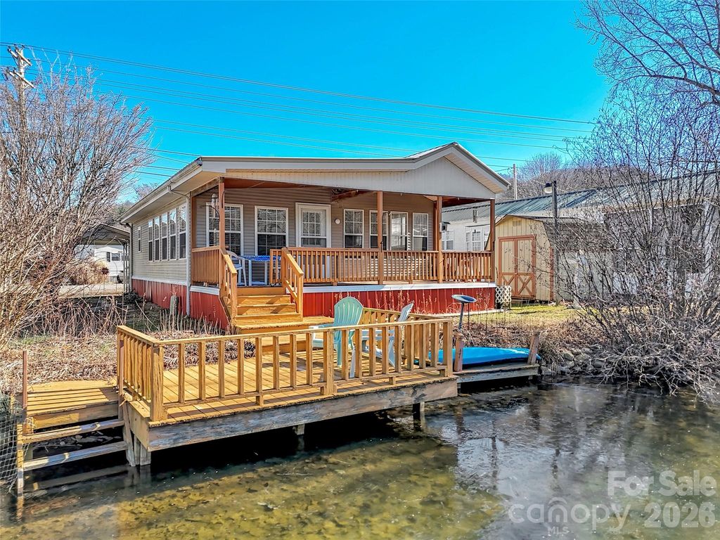 312 Mallard Loop, Waynesville, NC 28785