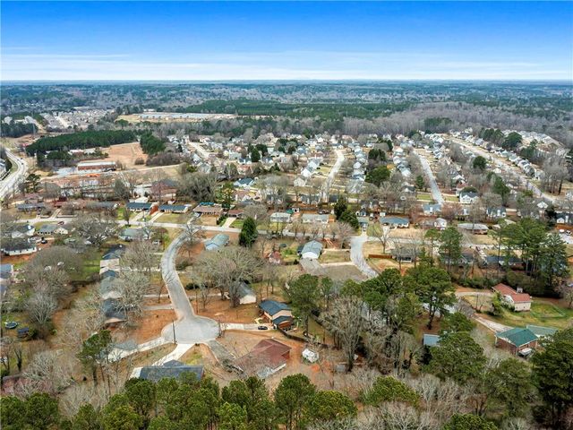 451 Cabriolet Court, Mcdonough, GA 30253