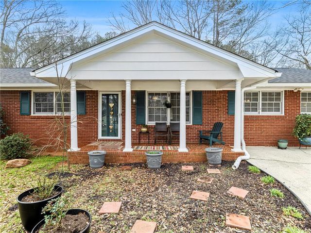 451 Cabriolet Court, Mcdonough, GA 30253