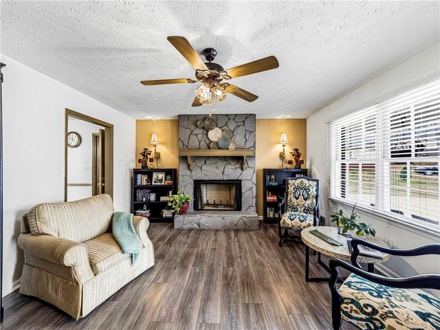 451 Cabriolet Court, Mcdonough, GA 30253