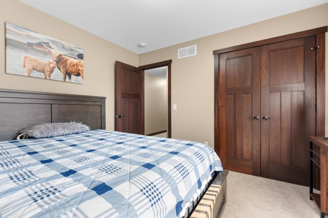 870 Portsmith Drive NW, Rochester, MN 55901