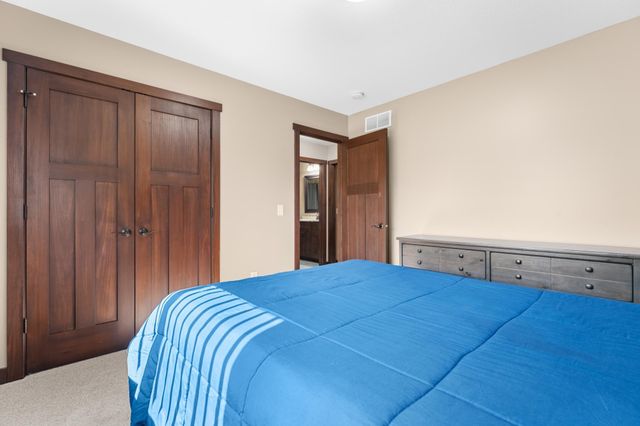 870 Portsmith Drive NW, Rochester, MN 55901