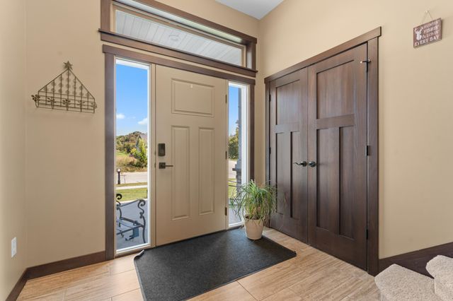 870 Portsmith Drive NW, Rochester, MN 55901