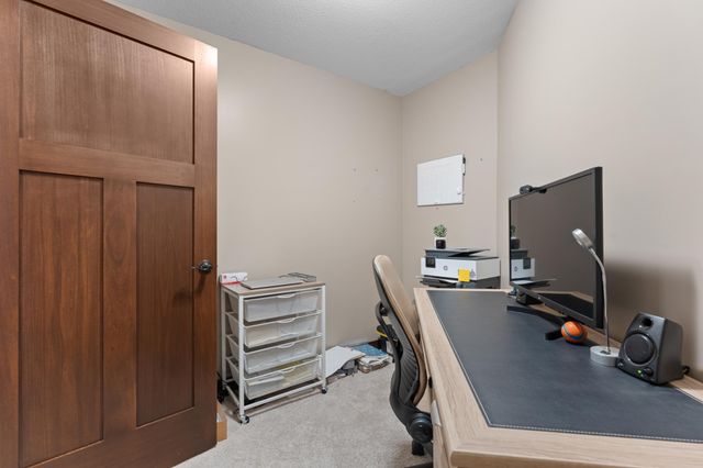 870 Portsmith Drive NW, Rochester, MN 55901