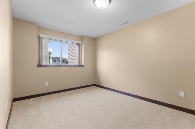 870 Portsmith Drive NW, Rochester, MN 55901