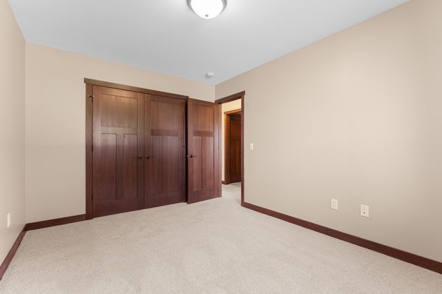 870 Portsmith Drive NW, Rochester, MN 55901