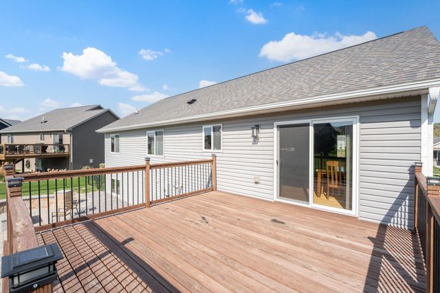 870 Portsmith Drive NW, Rochester, MN 55901