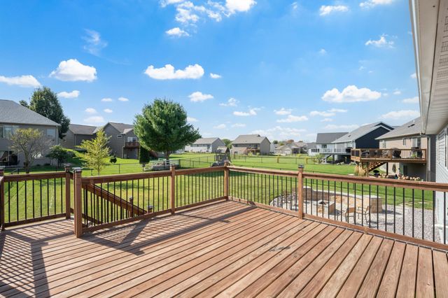 870 Portsmith Drive NW, Rochester, MN 55901