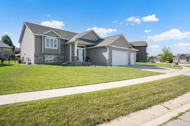 870 Portsmith Drive NW, Rochester, MN 55901