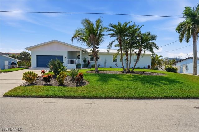 26 Fairview BLVD, Fort Myers Beach, FL 33931
