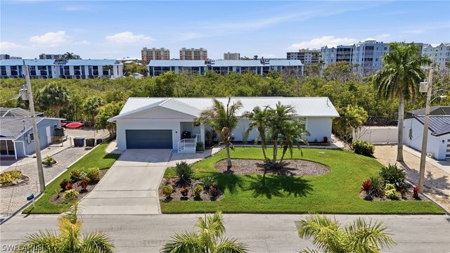 26 Fairview BLVD, Fort Myers Beach, FL 33931