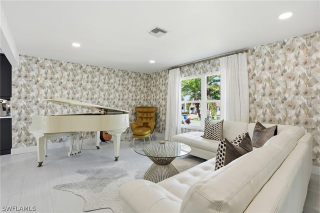 26 Fairview BLVD, Fort Myers Beach, FL 33931