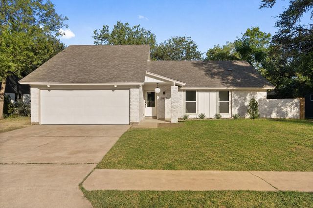 7405 Whispering Winds DR, Austin, TX 78745