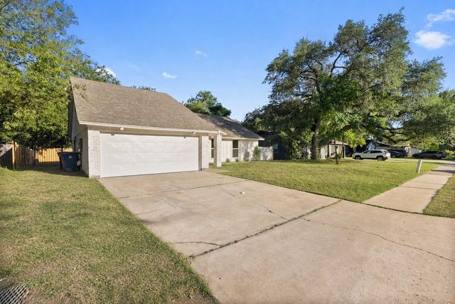 7405 Whispering Winds DR, Austin, TX 78745